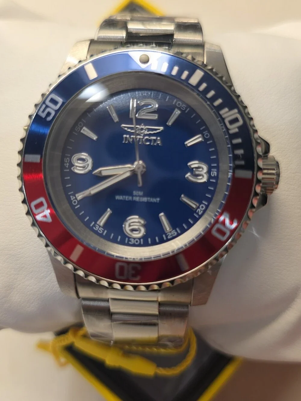372. Invicta 69482 Men's Quartz Watch Blue Dial Red Rowan Pepsi Stainless Steel